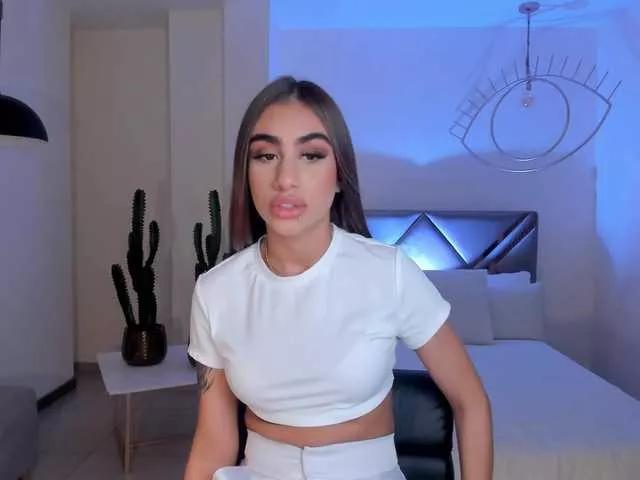 Offline DannaCruz on BongaCams