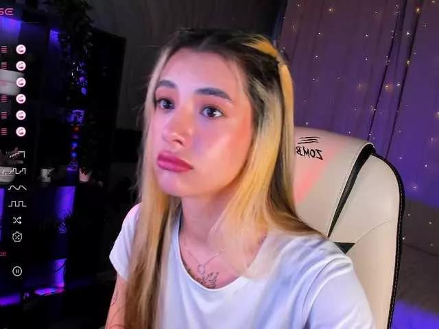 Offline DarlaBelle on BongaCams