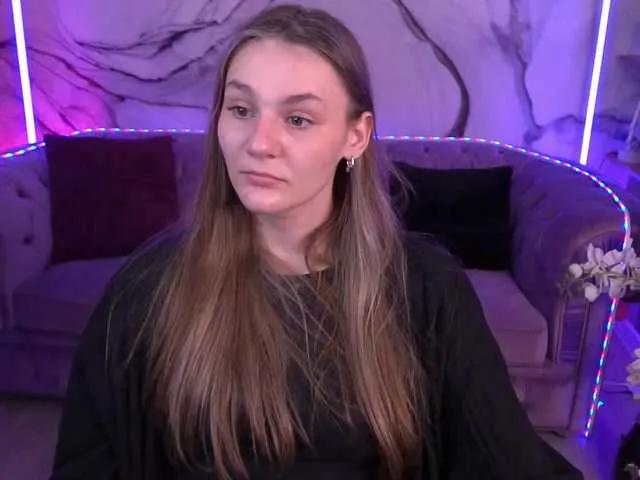 Wild DiamondGoldie from BongaCams gets her shape screwed on video! DiamondGoldie from BongaCams