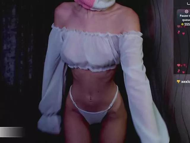 Freechat Domiiiniiicana on BongaCams