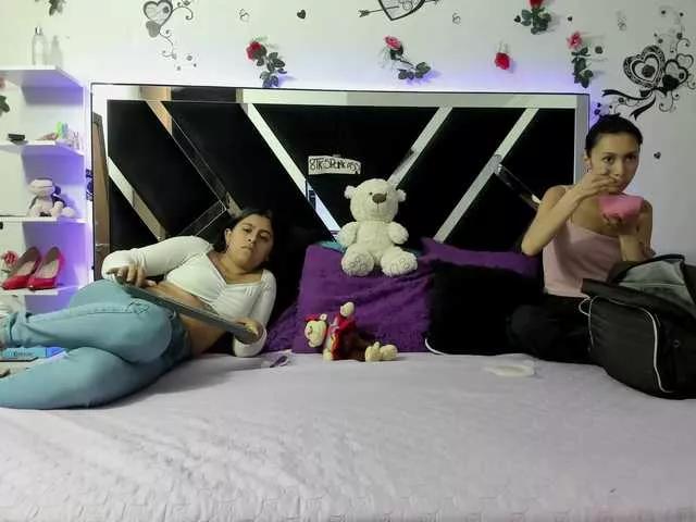 Offline Dreamgirlss on BongaCams