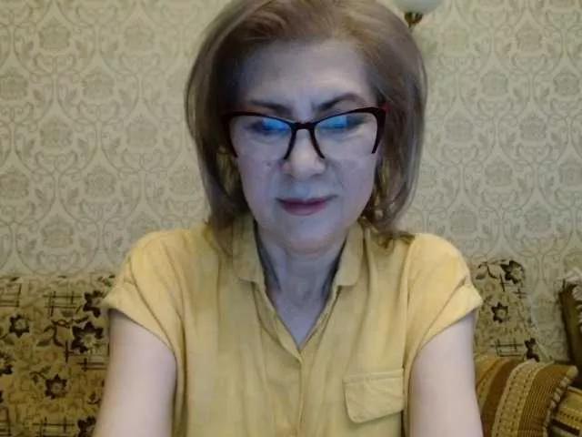 Offline Elegant00Lady on BongaCams