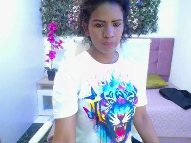 Offline Ellie-Alves on BongaCams