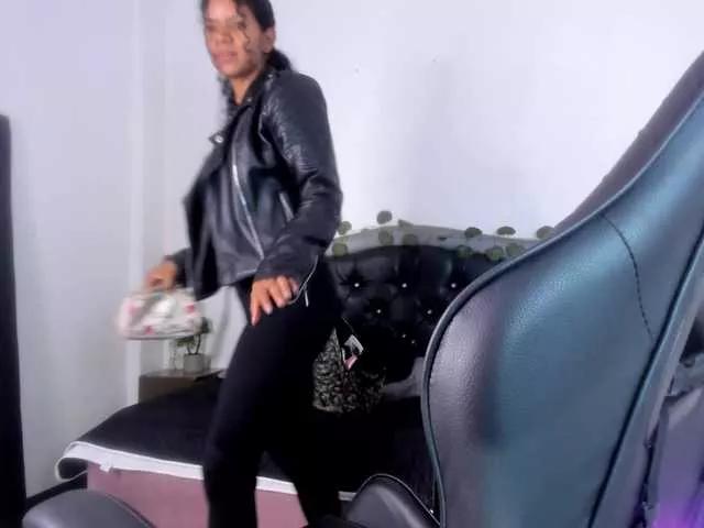 Offline Ellie-Alves on BongaCams