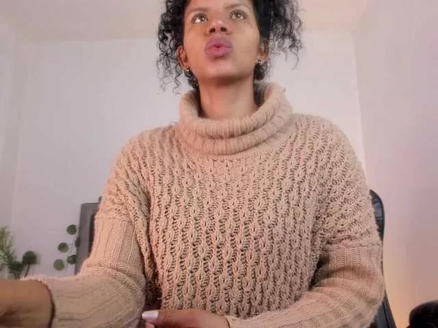 Offline Ellie-Alves on BongaCams