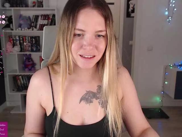 Offline EmmaBryan on BongaCams
