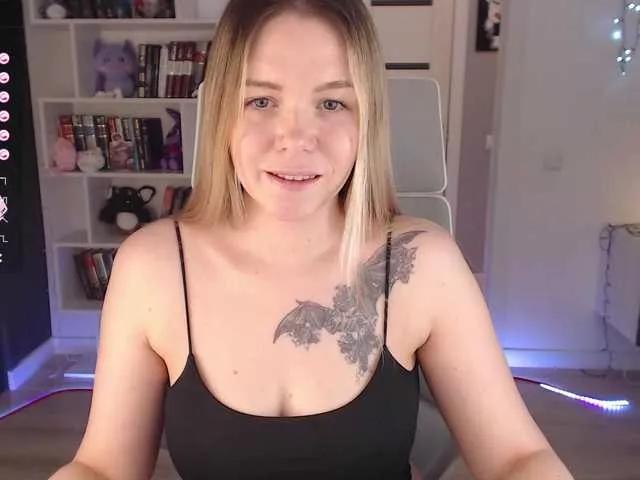 Offline EmmaBryan on BongaCams