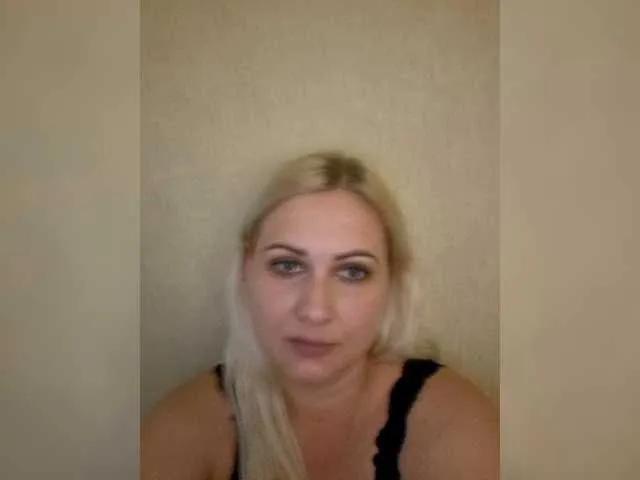 Offline Enni1 on BongaCams
