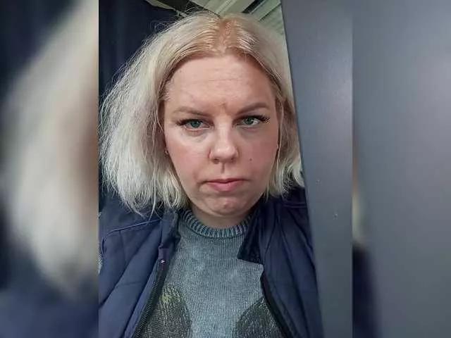 Offline EVA2311 on BongaCams