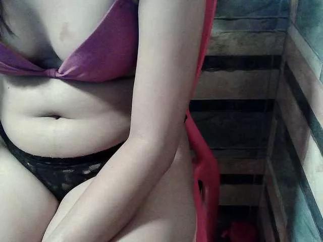 Offline flowerhairypinay on BongaCams