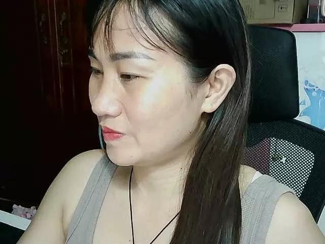 Offline girl30slutty on BongaCams