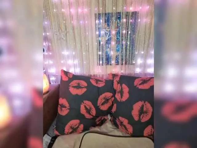 Offline Goldycam on BongaCams