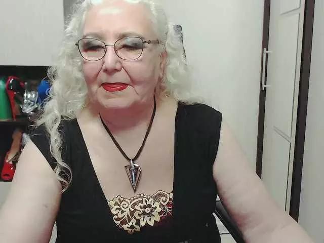 Offline grannywants on BongaCams