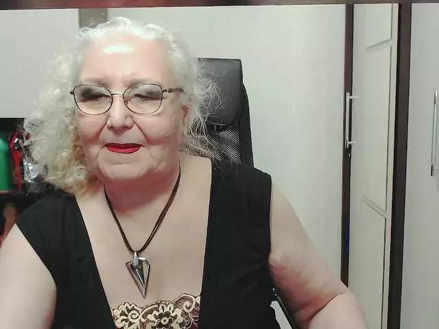 Offline grannywants on BongaCams