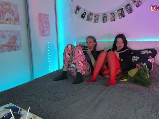 Offline h3ntai-baby on BongaCams