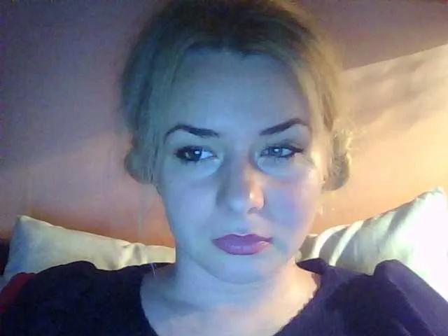 Freechat HollyLaPretty on BongaCams