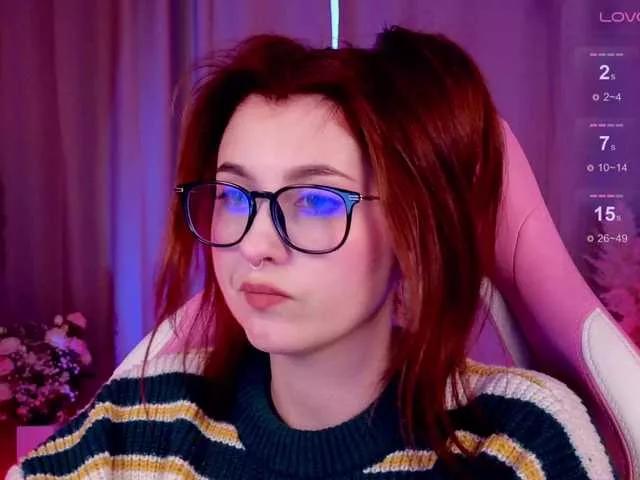 Offline HoneyCherry on BongaCams