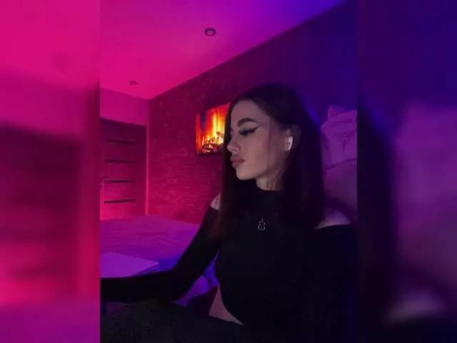 BongaCams HotGirlEva is Freechat HotGirlEva — Ability to conduct a dialogue, generosity, sense of humor and caring