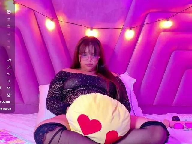 Freechat innocenthazel on BongaCams