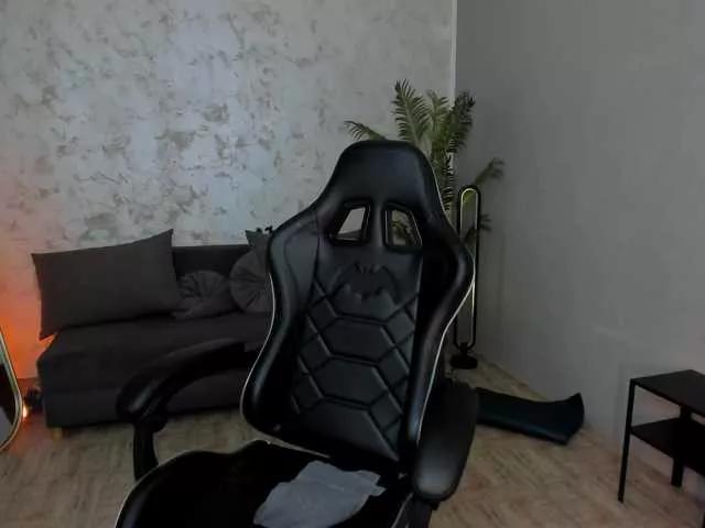 Offline Ivybelle on BongaCams