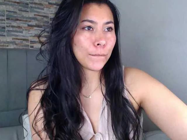 Offline joyiva on BongaCams