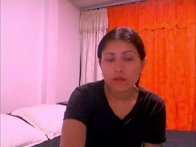 Freechat julianatasty on BongaCams