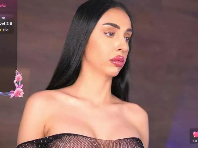Freechat KairaAndrews on BongaCams
