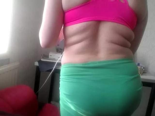 Offline KarinaPlay23 on BongaCams