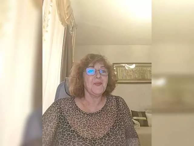 Offline KarinkaSweet on BongaCams