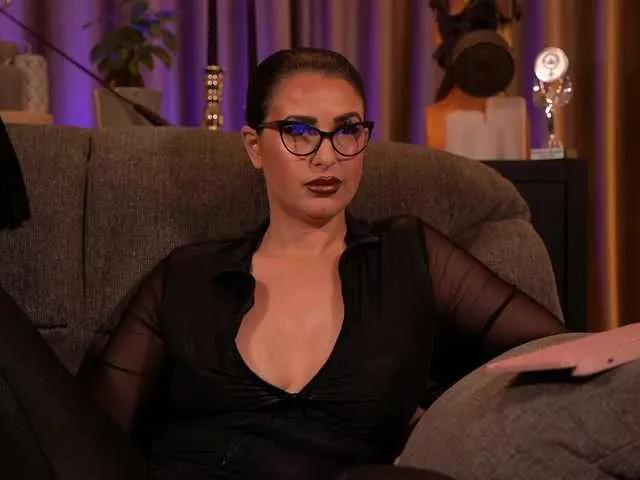 Offline KellyKent on BongaCams