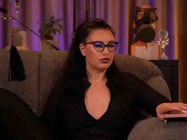 Offline KellyKent on BongaCams