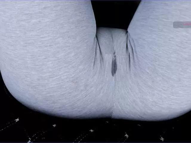 Offline Kira-Kell on BongaCams