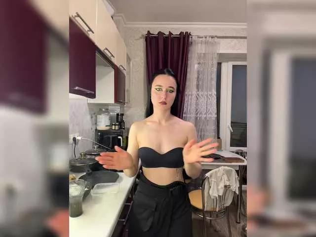 Offline KiraLiLime on BongaCams