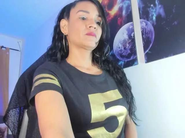 Offline lazzy-blake on BongaCams