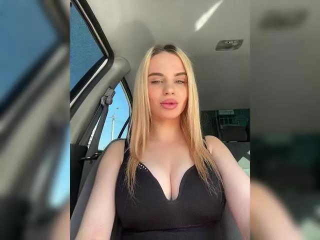 Offline LedyMiya on BongaCams
