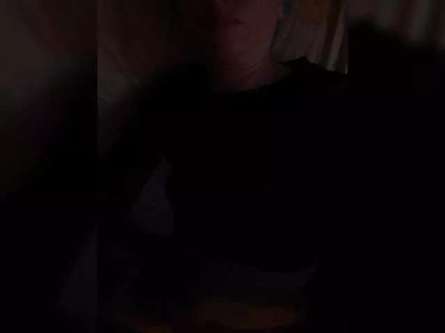 Offline Lena-33 on BongaCams