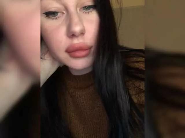 Offline lenaaddiction on BongaCams