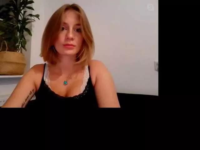 Offline Lenadate on BongaCams