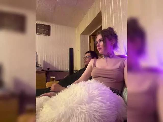 Offline Letti28 on BongaCams