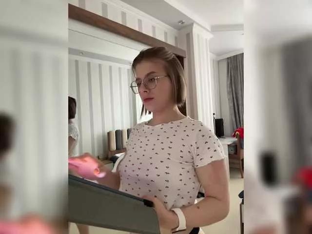 Offline lilitgame on BongaCams