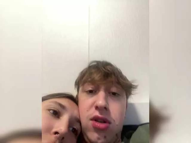 Offline LinaTwins on BongaCams