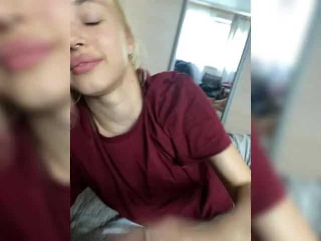 BongaCams LinaTwins is Freechat LinaTwins — Nice words and actions