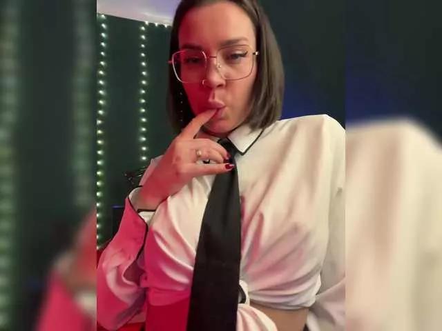 Offline LissaTatt on BongaCams