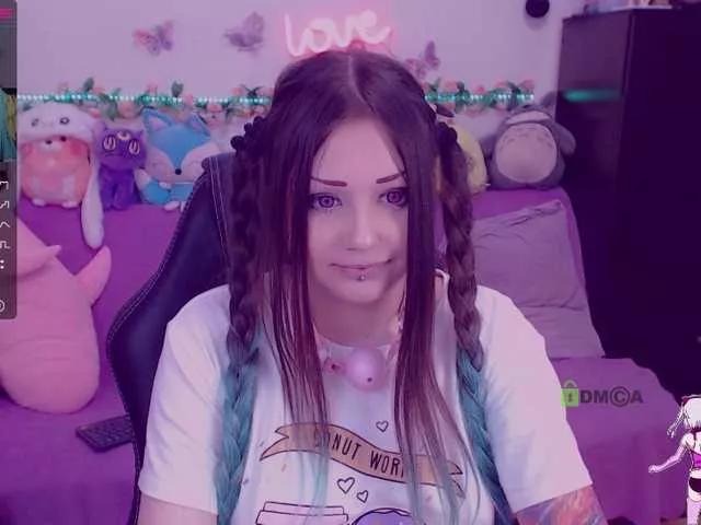 Offline LittleKitsune on BongaCams