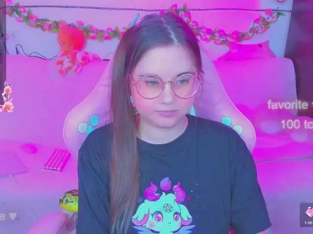 Offline LittleKitsune on BongaCams