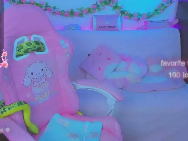 Offline LittleKitsune on BongaCams