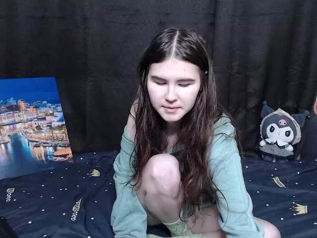Offline littleowlx on BongaCams