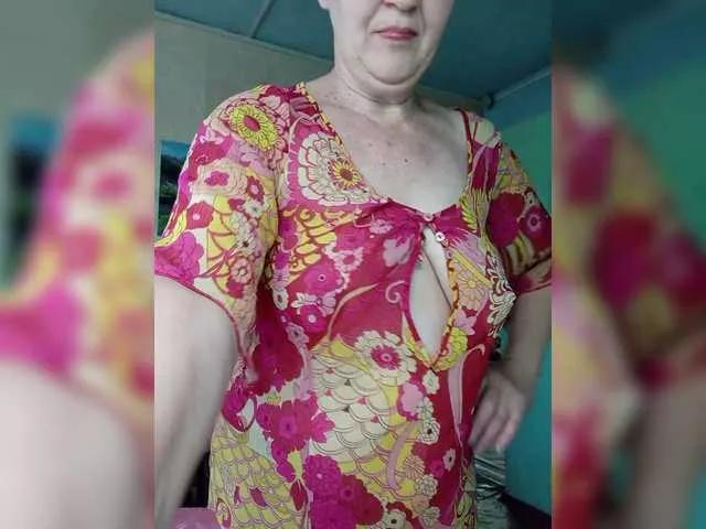 Offline LizaLuxer on BongaCams