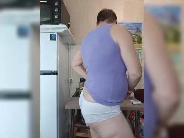 Offline LizaLuxer on BongaCams