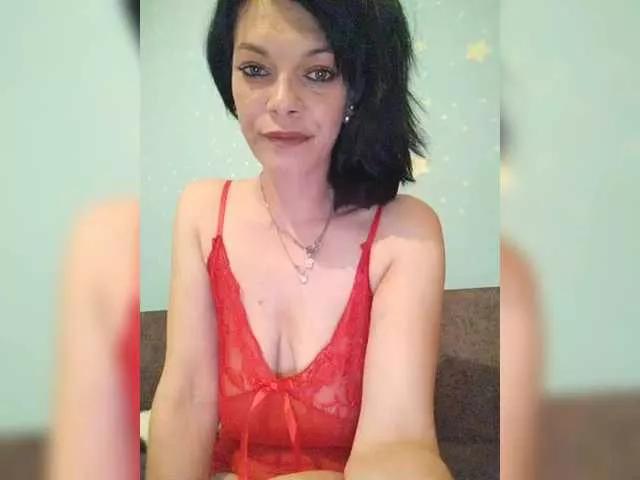 Offline Lois-Lorrie on BongaCams